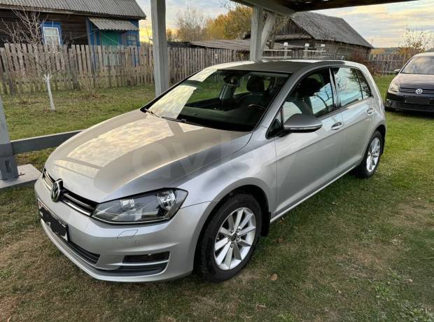 Volkswagen Golf VII