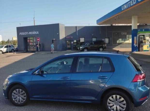 Volkswagen Golf VII  Рестайлинг, 2018, пробег 60000 км