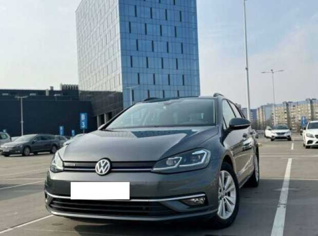 Volkswagen Golf VII  Рестайлинг, 2019, пробег 195000 км
