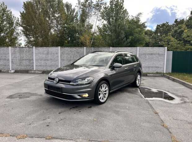 Volkswagen Golf VII  Рестайлинг, 2019, пробег 220000 км