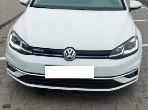 Volkswagen Golf VII  Рестайлинг, 2019, пробег 224658 км