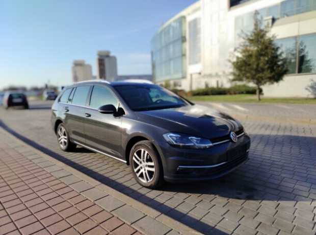Volkswagen Golf VII Рестайлинг, 2019, пробег 279000 км Volkswagen Golf VII Рестайлинг, 2019, пробег 279000 км