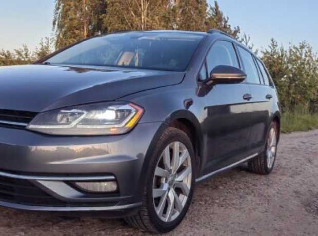 Volkswagen Golf VII  Рестайлинг, 2019, пробег 40000 км
