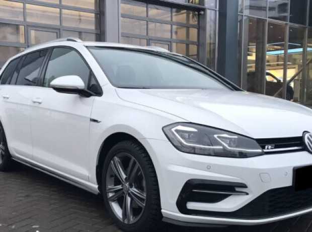 Volkswagen Golf VII Рестайлинг, 2020, пробег 209850 км Volkswagen Golf VII Рестайлинг, 2020, пробег 209850 км