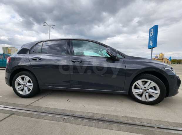 Volkswagen Golf VIII