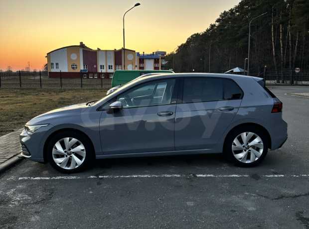 Volkswagen Golf VIII