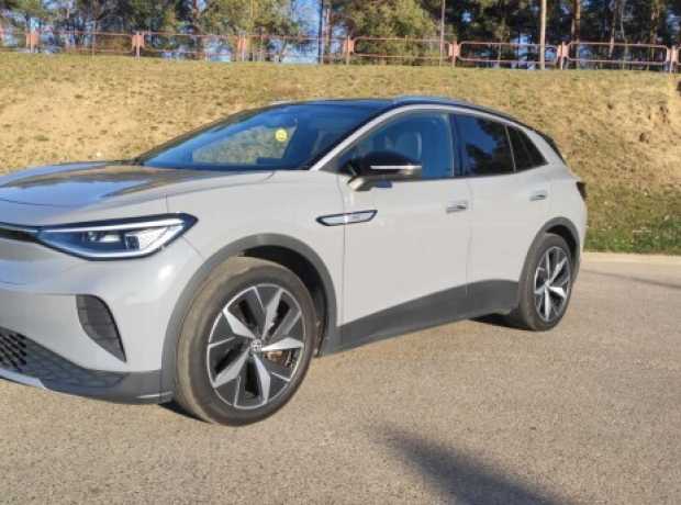 Volkswagen ID.4 , 2021, пробег 69800 км