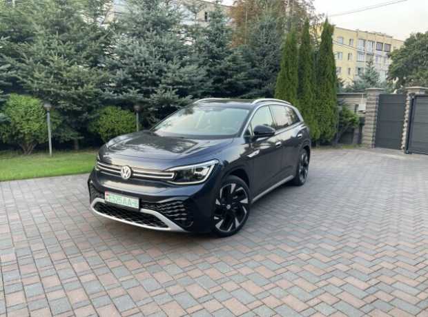 Volkswagen ID.6 , 2023, пробег 20500 км