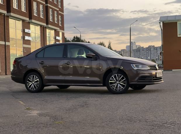 Volkswagen Jetta VI Рестайлинг