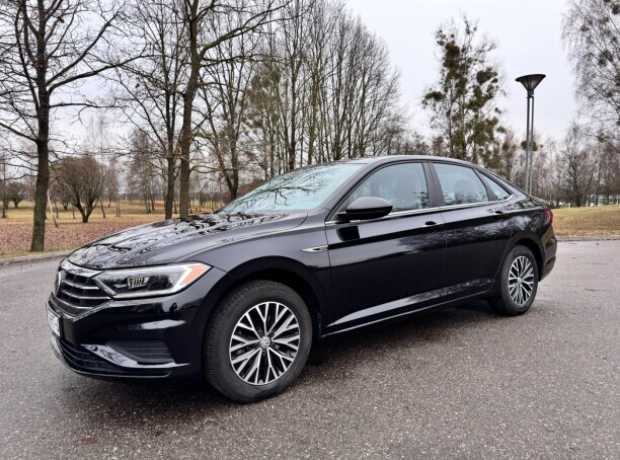 Volkswagen Jetta VII, 2019, пробег 73000 км Volkswagen Jetta VII, 2019, пробег 73000 км