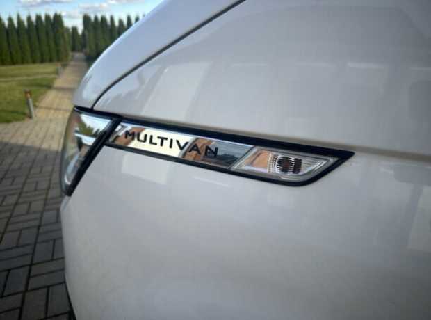 Volkswagen Multivan T6.1, 2020, пробег 180000 км Volkswagen Multivan T6.1, 2020, пробег 180000 км