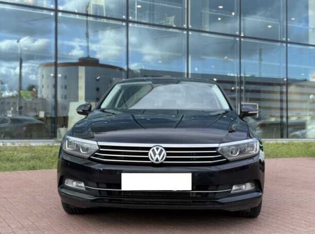 Volkswagen Passat B8, 2017, пробег 186000 км Volkswagen Passat B8, 2017, пробег 186000 км