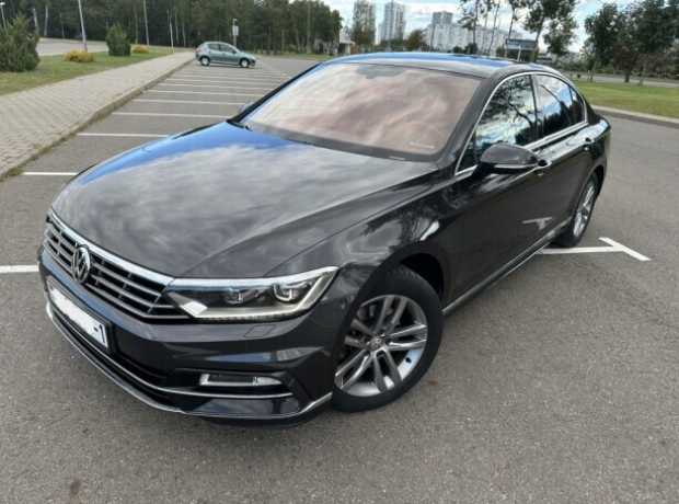 Volkswagen Passat B8, 2019, пробег 135000 км Volkswagen Passat B8, 2019, пробег 135000 км