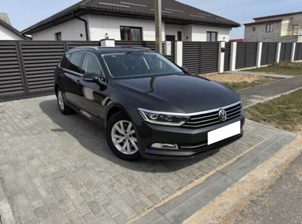 Volkswagen Passat B8, 2019, пробег 192000 км Volkswagen Passat B8, 2019, пробег 192000 км