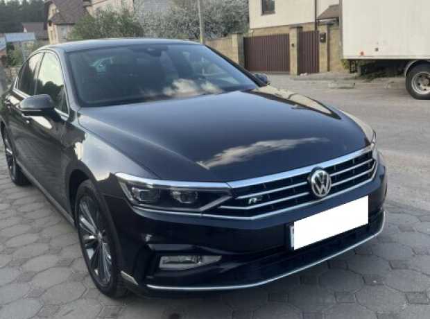 Volkswagen Passat B8  Рестайлинг, 2019, пробег 101000 км