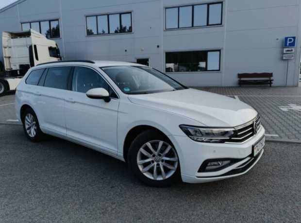 Volkswagen Passat B8  Рестайлинг, 2019, пробег 123000 км