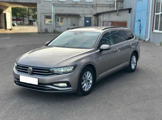 Volkswagen Passat B8  Рестайлинг, 2019, пробег 151000 км