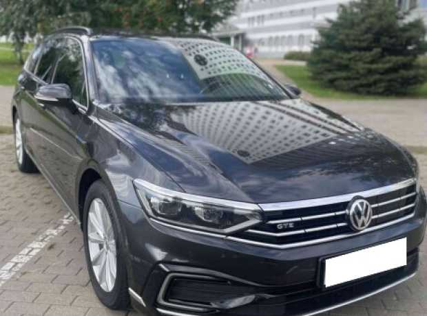 Volkswagen Passat B8  Рестайлинг, 2020, пробег 215000 км