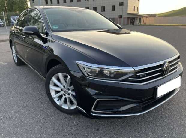 Volkswagen Passat B8  Рестайлинг, 2020, пробег 98000 км