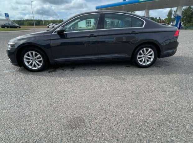 Volkswagen Passat B8  Рестайлинг, 2021, пробег 111000 км