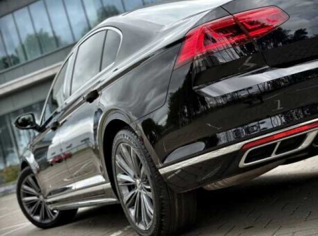Volkswagen Passat B8 Рестайлинг, 2021, пробег 147278 км Volkswagen Passat B8 Рестайлинг, 2021, пробег 147278 км