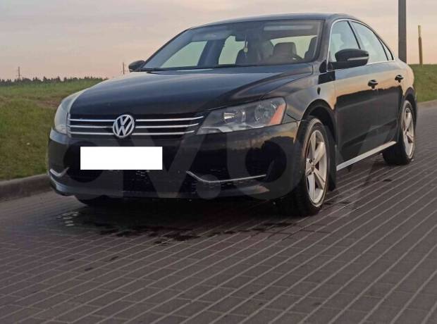 Volkswagen Passat (USA) I