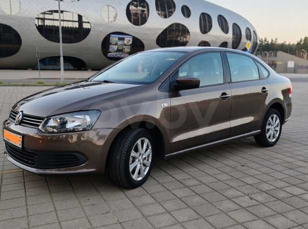 Volkswagen Polo Sedan I