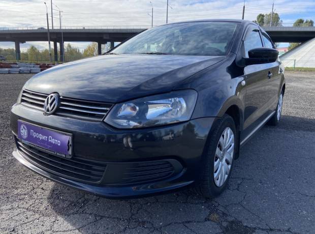 Volkswagen Polo Sedan I