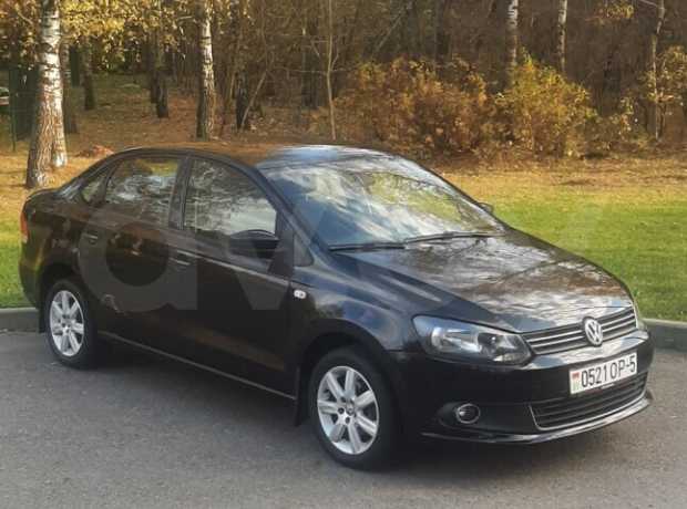 Volkswagen Polo Sedan I