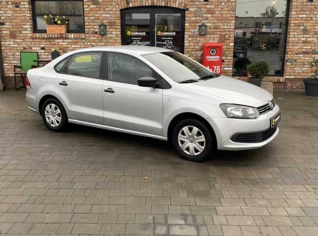 Volkswagen Polo Sedan I