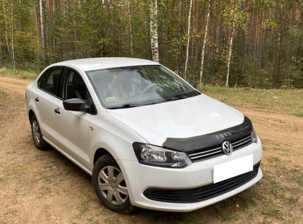 Volkswagen Polo Sedan I