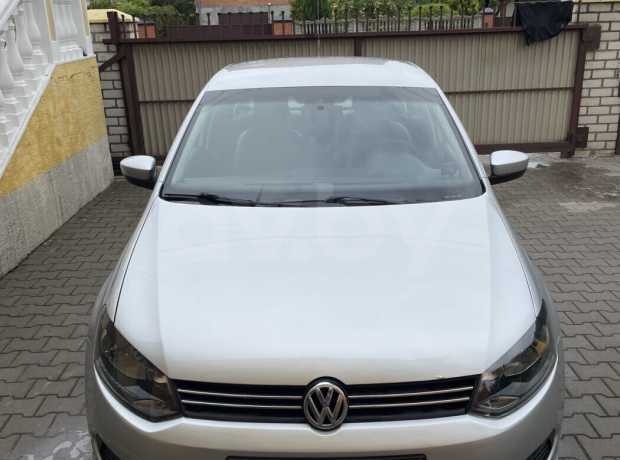 Volkswagen Polo Sedan I