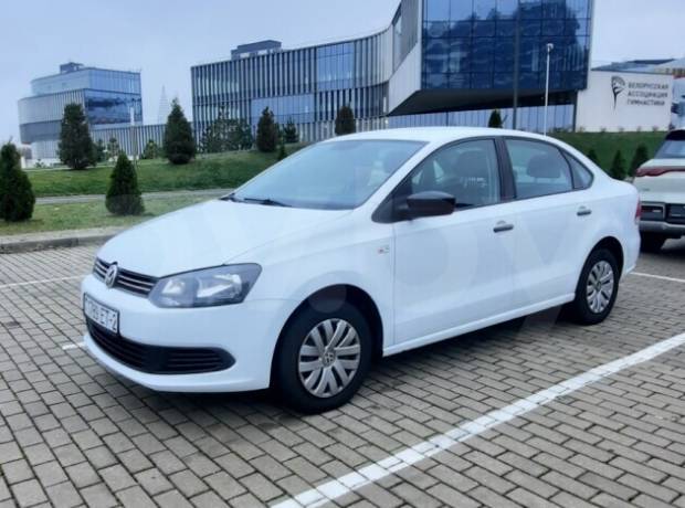 Volkswagen Polo Sedan I