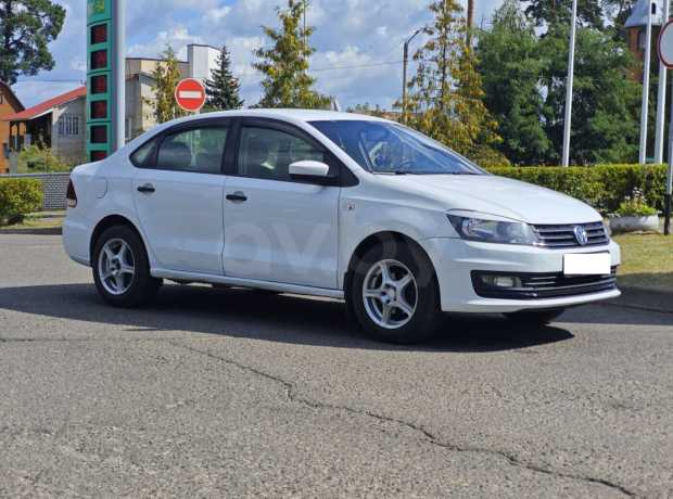 Volkswagen Polo Sedan I Рестайлинг