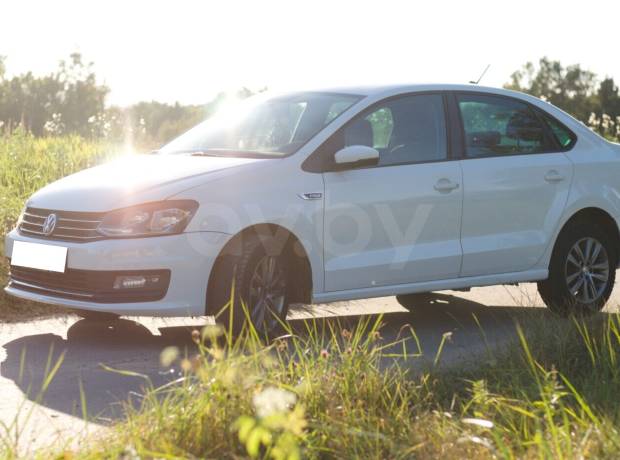 Volkswagen Polo Sedan I Рестайлинг