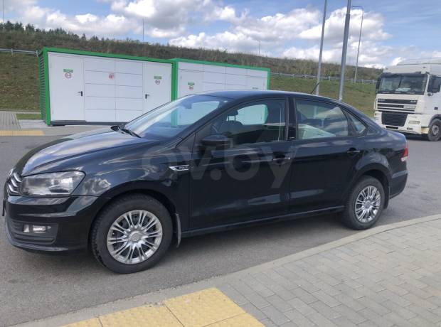 Volkswagen Polo Sedan I Рестайлинг