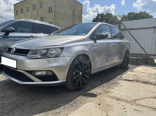 Volkswagen Polo Sedan I Рестайлинг