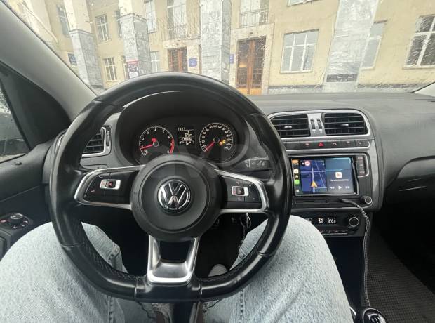 Volkswagen Polo Sedan I Рестайлинг