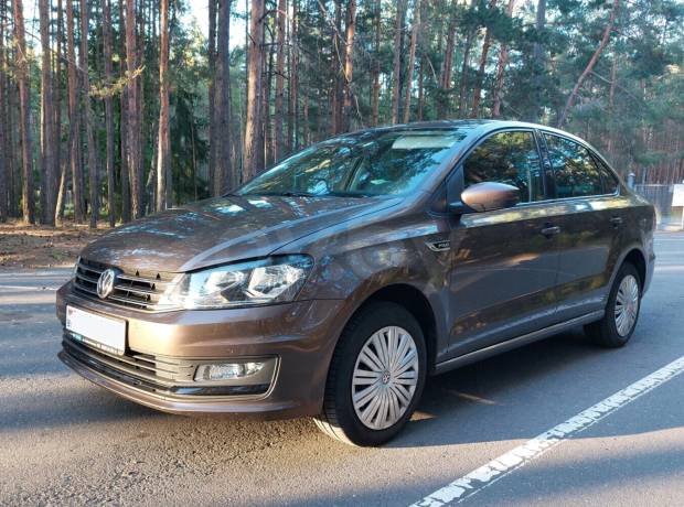 Volkswagen Polo Sedan I Рестайлинг