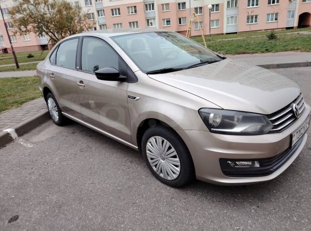 Volkswagen Polo Sedan I Рестайлинг