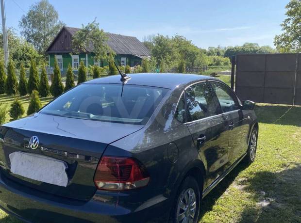 Volkswagen Polo Sedan I Рестайлинг