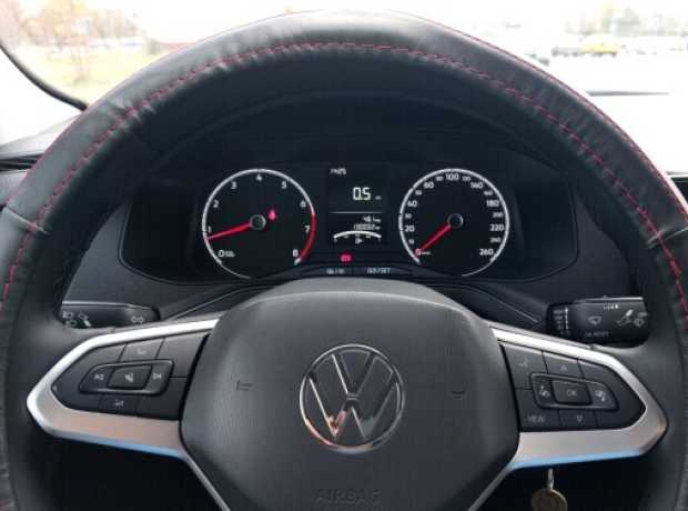 Volkswagen Polo Sedan II, 2020, пробег 130000 км