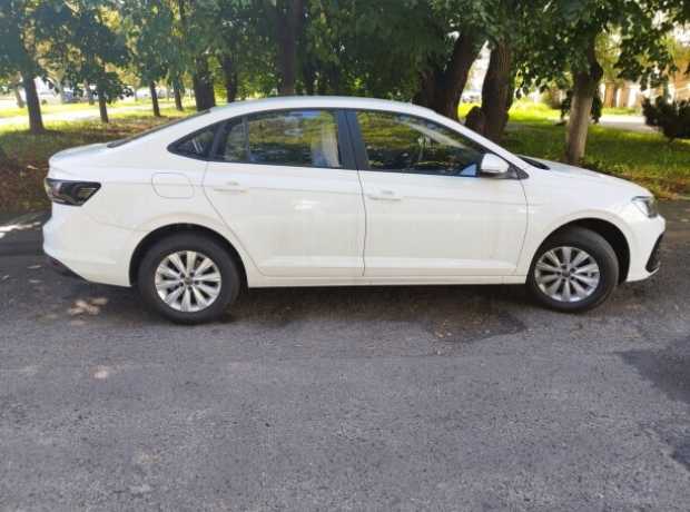 Volkswagen Polo Sedan II, 2025, пробег 4950 км