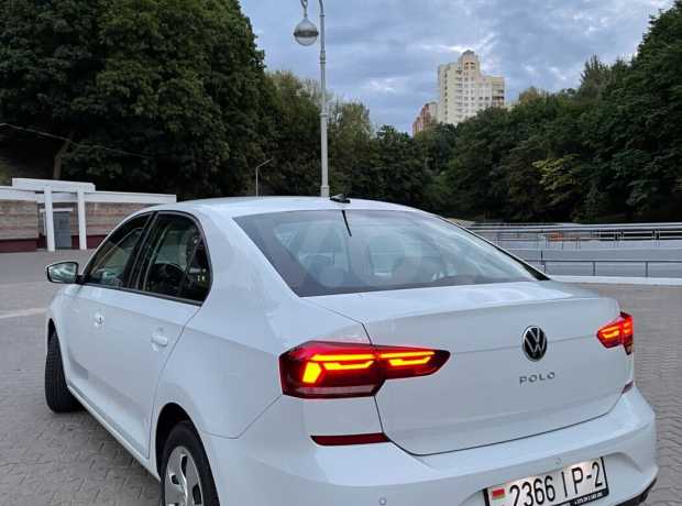 Volkswagen Polo Sedan II