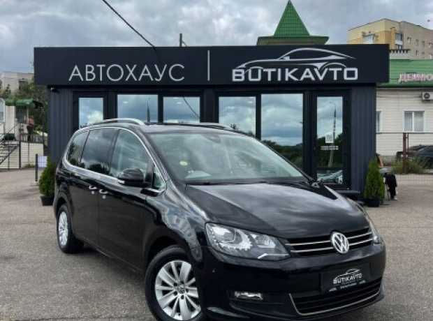 Volkswagen Sharan II Рестайлинг, 2020, пробег 216200 км Volkswagen Sharan II Рестайлинг, 2020, пробег 216200 км