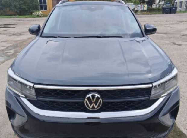 Volkswagen Taos , 2023, пробег 4500 км