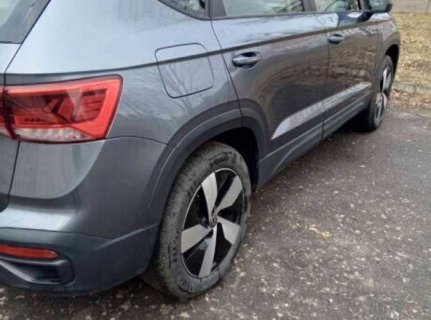 Volkswagen Taos , 2023, пробег 8400 км