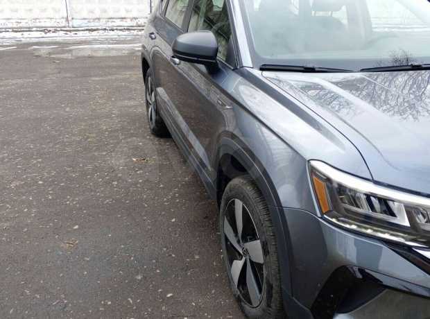 Volkswagen Taos  I