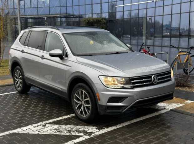 Volkswagen Tiguan Allspace II, 2019, пробег 90998 км Volkswagen Tiguan Allspace II, 2019, пробег 90998 км