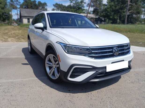 Volkswagen Tiguan Allspace II Рестайлинг, 2021, пробег 49000 км